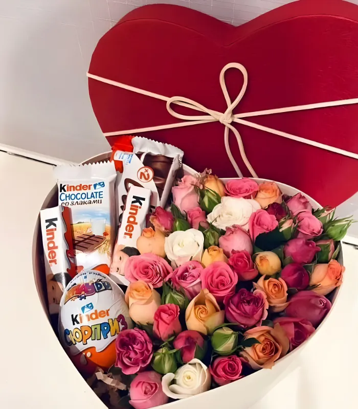 Heart Shape Flowers Box image 02